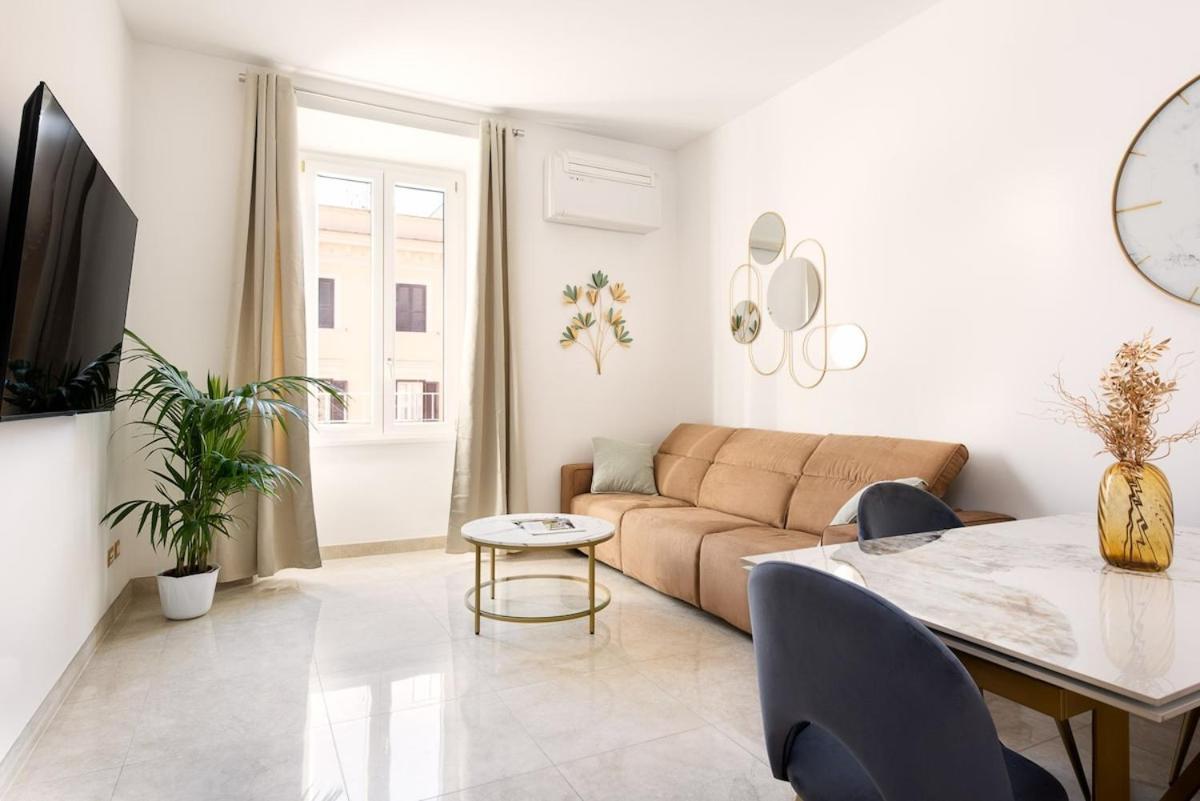 Idyllia - Spacious Bright Flat Appartamento